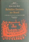 LIVRO DE HISTÓRIA. REBELIÃO ESCRAVA NO BRASIL - A HISTÓRIA DO LEVANTE DOS MALÊS EM 1835. JOÃO JOSÉ REIS - EDIÇÃO REVISTA E AMPLIADA. COMPANHIA DAS LETRAS 2003. O TEXTO TRATA DE UM ESTUDO CUIDADOSO SOBRE UM LEVANTE URBANO OCORRIDO EM SALVADOR, ENTRE 24 E 25 DE JANEIRO DE 1835 LIDERADO POR NAGÔS MUÇULMANOS NASCIDOS NA ÁFRICA.  A REBELIÃO TEVE REPERCUSSÃO NACIONAL E INTERNACIONAL SENDO CONSIDERADA A MAIS IMPORTANTE DE NOSSA HISTÓRIA ESCRAVOCRATA EM TERMOS DE REPERCUSSÕES E DESDOBRAMENTOS POLÍTICOS AO LONGO DO SÉCULO XIX. OUTRO LIVRO EXCEPCIONAL PARA SE ENTENDER UM POUCO MAIS SOBRE O BRASIL DE HOJE. 665 PÁGINAS. MEDIDAS: 23,5 X 16,5. PESO APROXIMADO; 02 QUILOS.