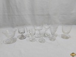 Lote de 10 taças diversas em vidro e cristal, modelos e tamanhos diversos.