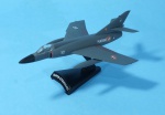 Coleção Aviões Militares - Super Etendard, modelo de metal em escala 1:114. Bom detalhamento, no blister original.