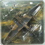 Coleção Bombardeiros de II Guerra Mundial -PETLIAKOV PE-8,  modelo de metal em escala  1:144, 26 cm.