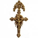 Crucifixo executado em ouro. Brasil, Séc. XVIII. 8,5 cm. 14,62 gr.