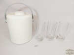 Balde de Gelo com 3 copos longos em Vidro. Medida: Balde  16 cm x 15 cm e copos 14 cm x 5,5 cm