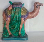 Linda Escultura de Camelo - em gesso. MEDE: 29cm de altura x 10cm de largura x  31cm de comprimento.