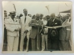 Antiga Fotografia Original - década de 60 - Presidente Eurico Gaspar Dutra, em evento de inauguração que ocorreu na Ilha do Governador. Mede: 18cm de altura X 24,5cm de comprimento.