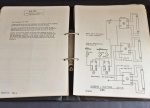 ANTIGO E RARO MANUAL SISTEMA ELÉTRICO DE AVIÕES - HS 125 - Déc 60 - no estado. Manual encadernado, possui gráficos e desenhos de esquemas de circuitos elétricos, cálculos, etc. MEDE: 30,5cm altura X 4,5cm largura x 24,5cm comprimento.