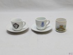 Lote de 3 xícaras de café em porcelana com propagandas diversas. Acompanha somente 2 pires.