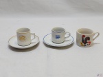 Lote de 3 xícaras de café em porcelana com propagandas diversas. Acompanha somente 2 pires.