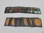 Lote com mais de 100 cartas sortidas do jogo Magic.