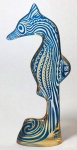 PALATNIK – Escultura cinética representando cavalo marinho em resina de poliéster de manufatura Abraham Palatnik. Medindo 21 cm de altura por 9,5 cm de comprimento. 
