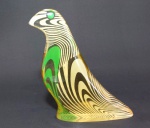 PALATNIK – Escultura cinética representando pássaro em resina de poliéster de manufatura Abraham Palatnik. Medindo 14 cm de altura por 15 cm de comprimento. 