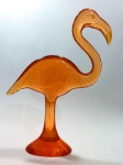 PALATNIK  Escultura cinética representando grande flamingo em resina de poliéster de manufatura Abraham Palatnik. Medindo 35,5 cm de altura por 25 cm de comprimento.