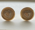 BRINCO FOSQUEADO CONFECCIONADO EM OURO AMARELO 18K 750, PESO: 2,0g, VALOR DE MERCADO: R$ 1.200,00