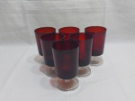 Jogo de 6 taças de vinho em vidro ruby. Medindo 7,5cm de diâmetro de boca x 13cm de altura