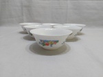 Jogo com 6 cumbucas bowl em vidro francês Arcopal com estampa floral. Medindo 12,5cm de diâmetro x 5cm de altura.