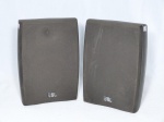 Par de antigas caixas de som JBL, modelo Northridge Series N24, com suporte para fixação em parede. 25 x 16 x 23 cm. Funcionando, porém e sem garantias.