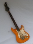 Guitarra GROOVIN' New York Series. No estado. 97 x 33 x 5 cm.