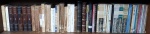 Aproximadamente  50 livros de autores e temas diversos. Alguns livros no estado e com desgastes do tempo.