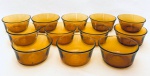 Conjunto para sobremesa, contendo doze bowls em vidro Duralex, em perfeito estado. Med. Diâm. 10 cm. Alt. 5 cm.