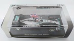 Miniatura Spark  S3142 - Mercedes F1 W05 Winner Abu Dhabi GP 2014  Lewis Hamilton - #44   escala 1:43  item de coleção no blister original  sem manuseio