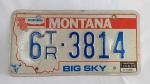 Placa antiga de carro dos Estados Unidos do estado de Montana. Bicentenial. Último ano de licenciamento 1979. Números em relevo