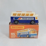 Brinquedo antigo - Matchbox Superfast - Lindo ônibus de aeroporto - Airport Coach - Fabrciado na Inglaterra pela Lesney. Consta data 1977 embaixo. Caixa original, as rodas giram livremente.