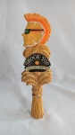  Alavanca de chopeira também conhecida como Tap Handle da cervejaria Shock Top - Tipo: Belgican White. Mede 20cm de altura. Tem alguns detalhes que constam nas fotos. Rosca padrão na parte inferior