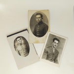 MILITARIA - Lote com Três (03) antigas FOTOGRAFIAS de Militares, uma delas datada de 1930.