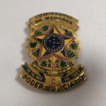 MILITARIA - Antigo Distintivo / Insígnia de Comissário de Menores do Estado de São Paulo. Peça obsoleta - Faltando o grampo de fixação.