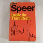 LIVRO DE ALBERT SPEER Sobre a segunda Guerra Mundial (Inside The Third Reich) - Edição de 1970 - Escrito em Inglês.