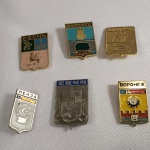 MILITARIA - Lote com SEIS PINS RUSSOS (15).