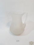 Jarra de Agua/ Suco em Vidro Fosqueada. Medida: 21 cm altura x 13 x 10 cm.