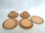Jogo  cha  7  peças , 2 xicaras cha  e  5 pratos de sobremesa   faiança Nadir friso marron .Medida:   xícaras de chá com 10cm de diametro e 6cm de altura;   pires nadir com 16cm de diametro (um com bicado); e  pratos de sobremesa  com 19cm de diametro (um com fio de cabelo)