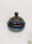 Aniga Bomboniere  Gomada em ceramica pintada tonalidade  Furta cor . Medida:  11 cm diametro x 11 cm altura e com a tampa 20 cm altura