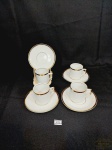 Jogo de 4 xicaras de café em porcelana  branca Maua com riso Ouro. Medida: 4 cm x 4 cm e pires 10 cm .