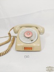 Antigo Telefone de Disco Ericsson tonalidade Bege . Medida: 13 cm x 20 cm