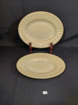 2 Travessas Ovais em Vidro Colorex . Medida: 31 cm x 24 cm e 27 cm x 21 cm . apresentam pequenos bicados nas bordas