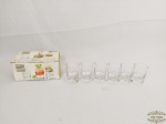 Jogo de 6 Copos em Vidro  Duribot Para Aperitivo. Medida: 7 cm altura x 4 cm diametro