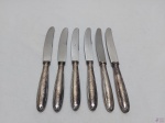 Jogo de 6 facas de sobremesa em prata 90 Vix, modelo lacinho. Medindo 21,5cm de comprimento.