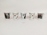 Jogo de 5 Canecas café em Porcelana estampadas. Medida: 7 cm altura x 6 cm diametro