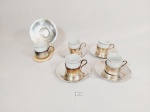 5 Xicaras de café porcelana branca friso prata e suporte em prata 90 diversos. Medida:Xicara 5 cm x 4,5 cm e pires 11 cm diametro. suporte similares