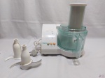 Multiprocessador Walita Mega Master, modelo Ri3170. 115v-500w. Funciona perfeitamente, acompanha acessórios. Leque restauro em uma das peças.