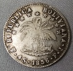 NUMISMÁTICA, Bolívia, uma (1) moeda em PRATA (903 milésimos) de 4 soles 1856 FJ (iniciais dos abridores do cunho Fortunato Equivar / Joaquin Zemborain), cunhada em POTOSI (representada pelo monograma com as letras PTS), muito bom estado de conservação, bordo serrilhado, medindo aproximadamente 31 mm diâmetro, peso 13,9 gr.