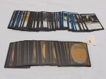 Lote com diversas cartas sortidas do jogo Magic.