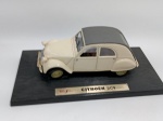 Miniatura Maisto Citroën 2 CV, no estado, 1/18 