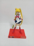 Boneca Action figure Sailor Moon, no estado, 16 cm
