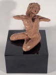 "O Oculto II", escultura pela artista Renata Andrade, modelagem em terracota. Assinada e datada em 2011, acompanha certificado da artista. OBS: A OBRA ESTA EM UMA EXPOSIÇÃO INDIVIDUAL NA GALERIA, SENDO ASSIM O ENVIO OU RETIRADA DA OBRA SÓ PODERÁ SER REALIZADO APOS TERMINO DA EXPOSIÇÃO. PERÍODO DE EXPOSIÇÃO CONFORME CONSTA NO SITE DA GALERIA : 20/06 A 31/08.