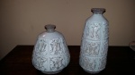 Par de Vasos, feitos em cerâmica.Vaso maior medindo 34 cm alt, Vaso menor medindo 25 cm Alt.
