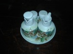 Jogo de Temperos para mesa em porcelana.