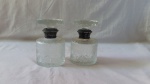 Par de Perfumeira de Cristal, Lote 88 - Par de perfumeira de cristal, 16 cm atl x 10 cm diam, com restauro