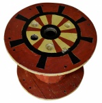 Ione Saldanha, "Carretel dupla Face" , datado em 1979, medindo : diametro 65 cm , largura 54 cm.